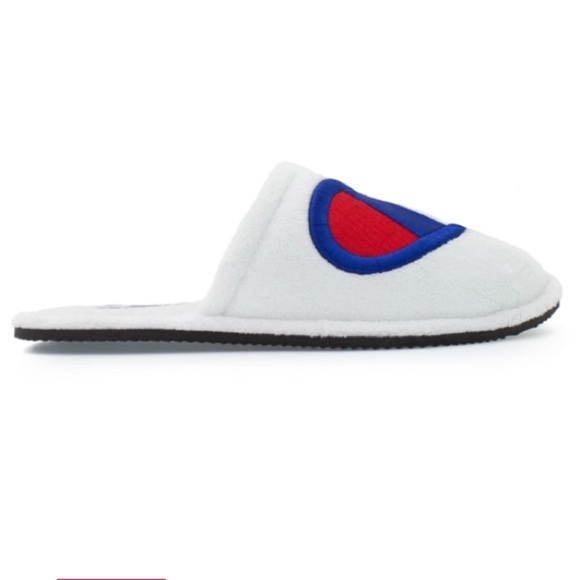 🎄 Champion Slippers NIB 🎄 - Picture 3 of 11